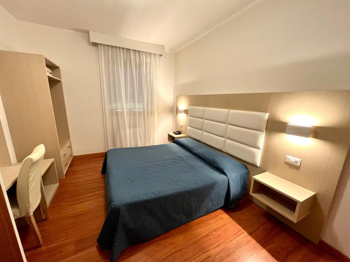 בולסנה Le Naiadi Park Hotel Sul Lago מראה חיצוני תמונה