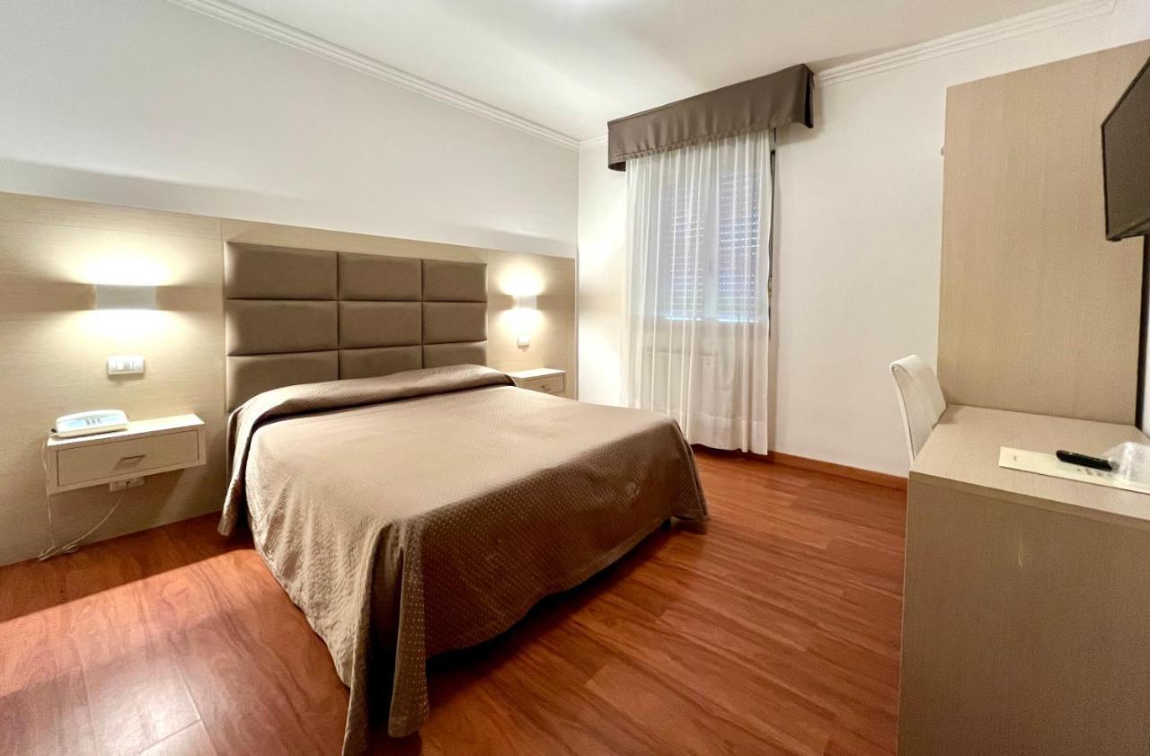 בולסנה Le Naiadi Park Hotel Sul Lago מראה חיצוני תמונה