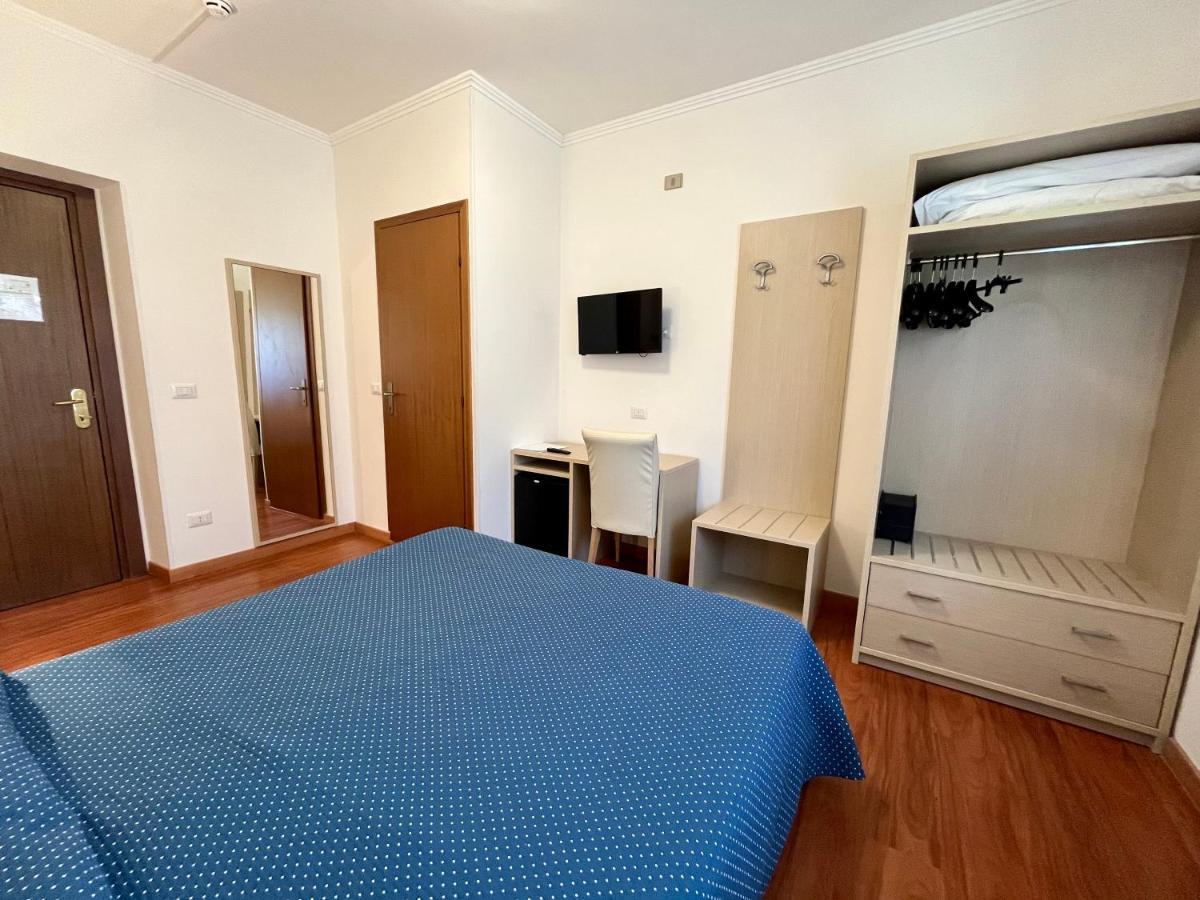 בולסנה Le Naiadi Park Hotel Sul Lago מראה חיצוני תמונה