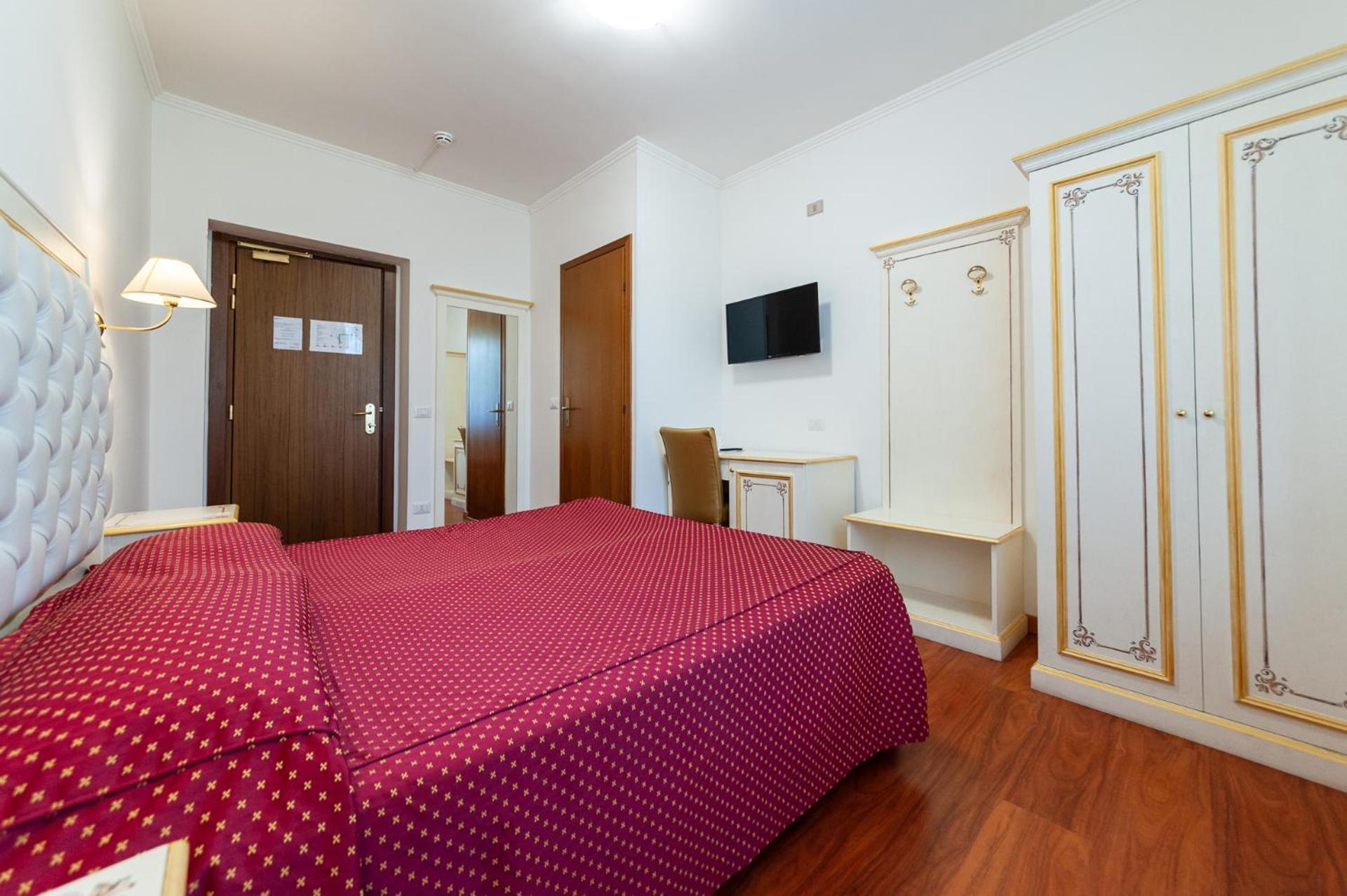 בולסנה Le Naiadi Park Hotel Sul Lago מראה חיצוני תמונה