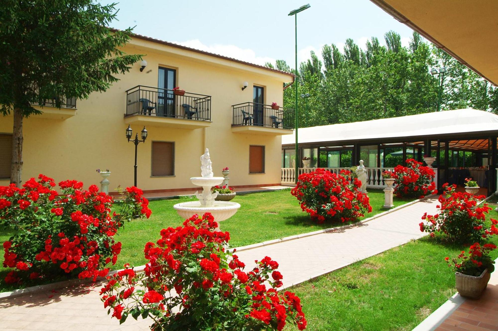 בולסנה Le Naiadi Park Hotel Sul Lago מראה חיצוני תמונה