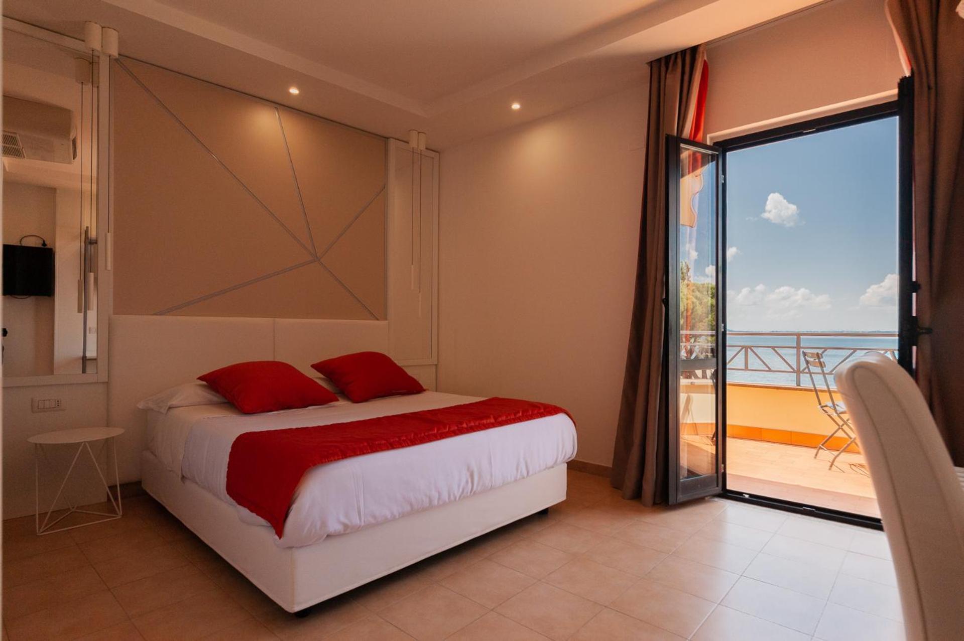 בולסנה Le Naiadi Park Hotel Sul Lago מראה חיצוני תמונה